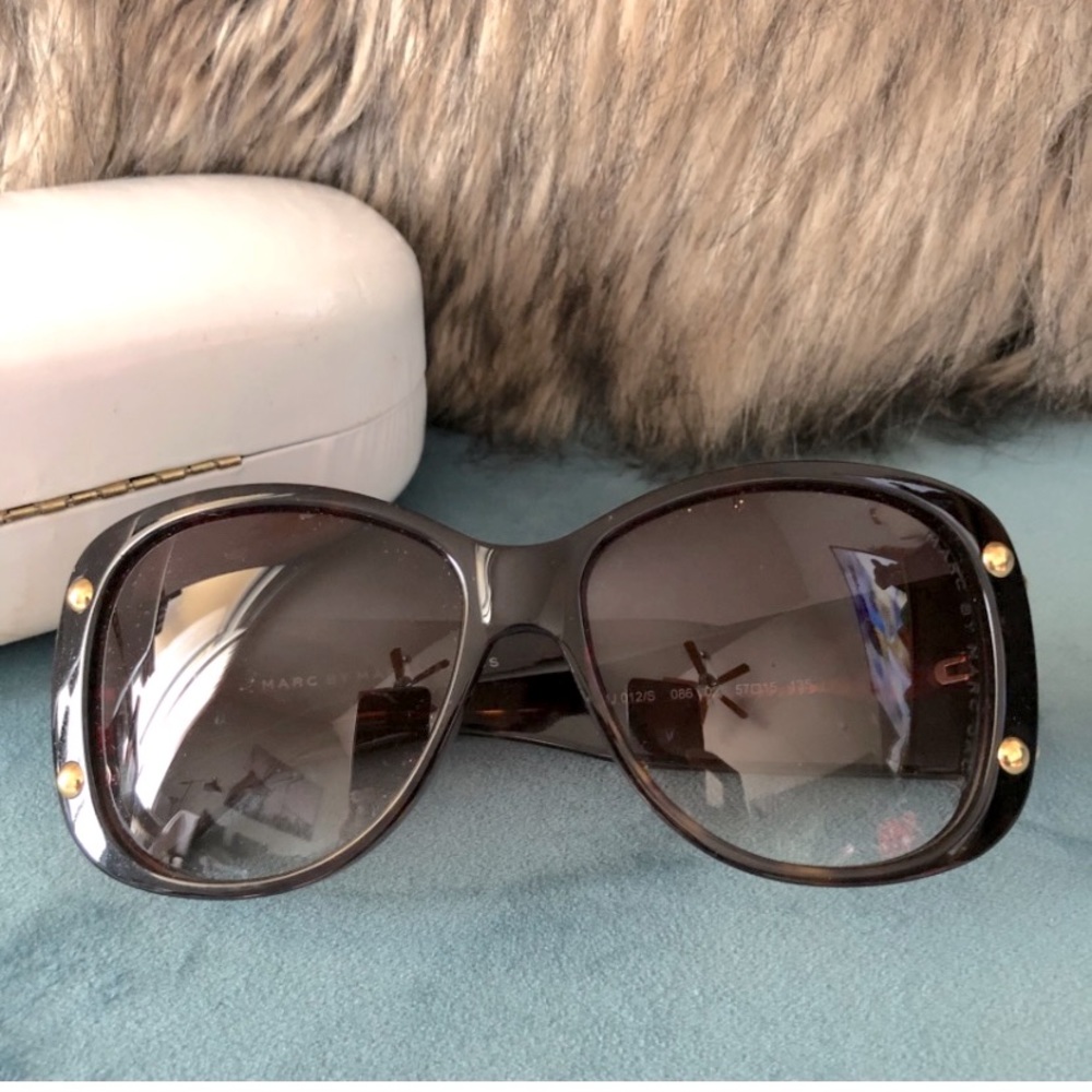 Marc Jacobs Brown Sunglasses 🕶